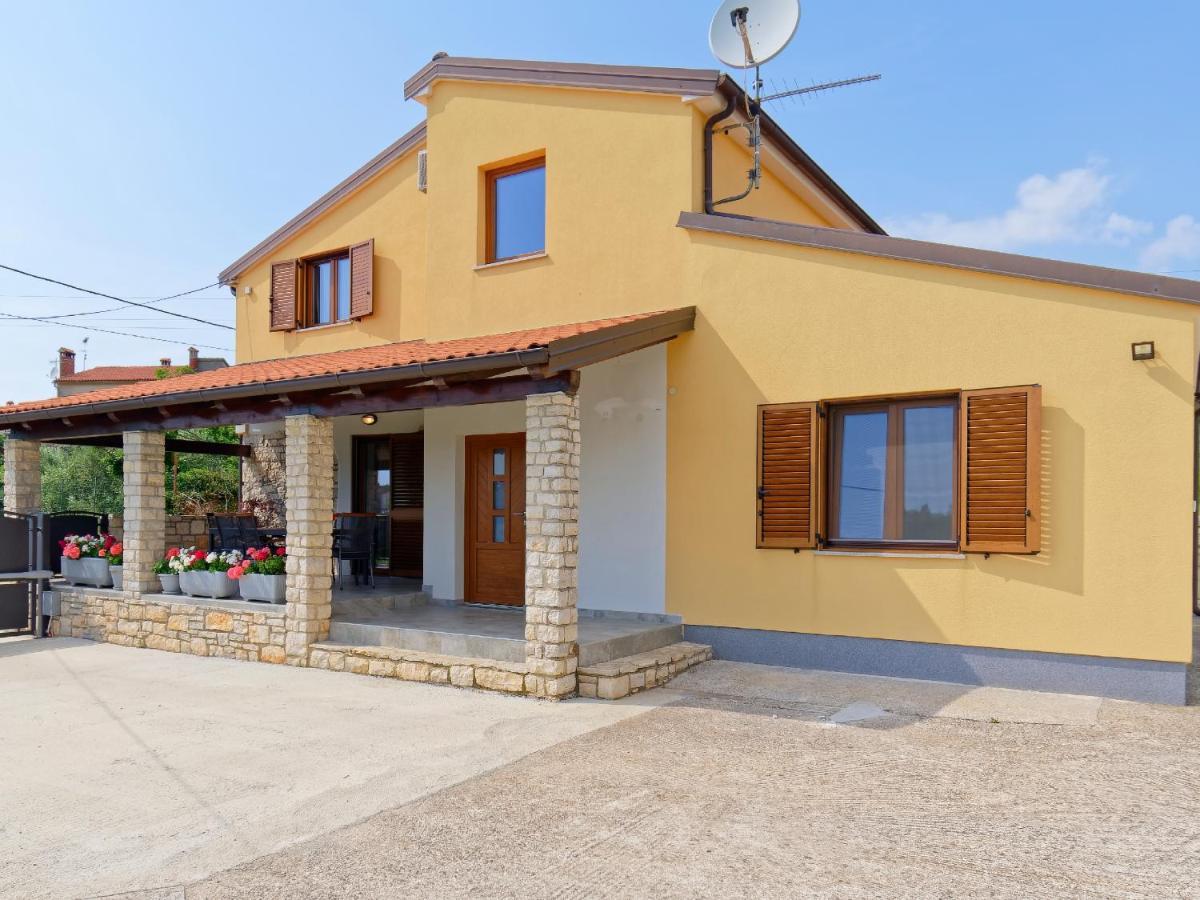 Apartment Larissa By Rent Istria Višnjan Εξωτερικό φωτογραφία