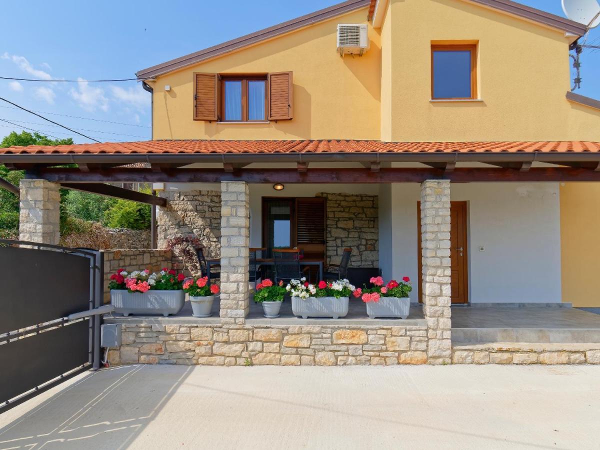 Apartment Larissa By Rent Istria Višnjan Εξωτερικό φωτογραφία
